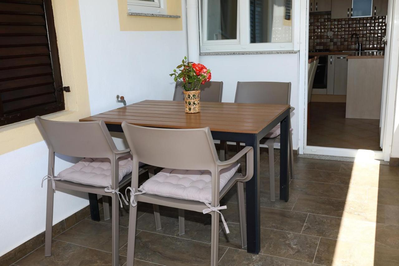 Apartmani Bruno Bibinje Luaran gambar